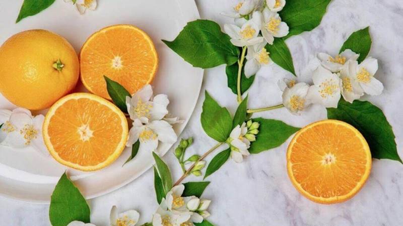 Mùi hương Orange Blossom mang sự quyến rũ, tĩnh lặng và sâu lắng